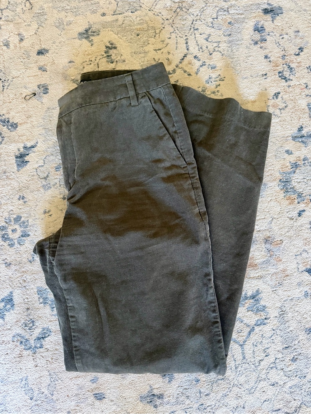 Banana Republic Straight-Leg Pants in Olive Green